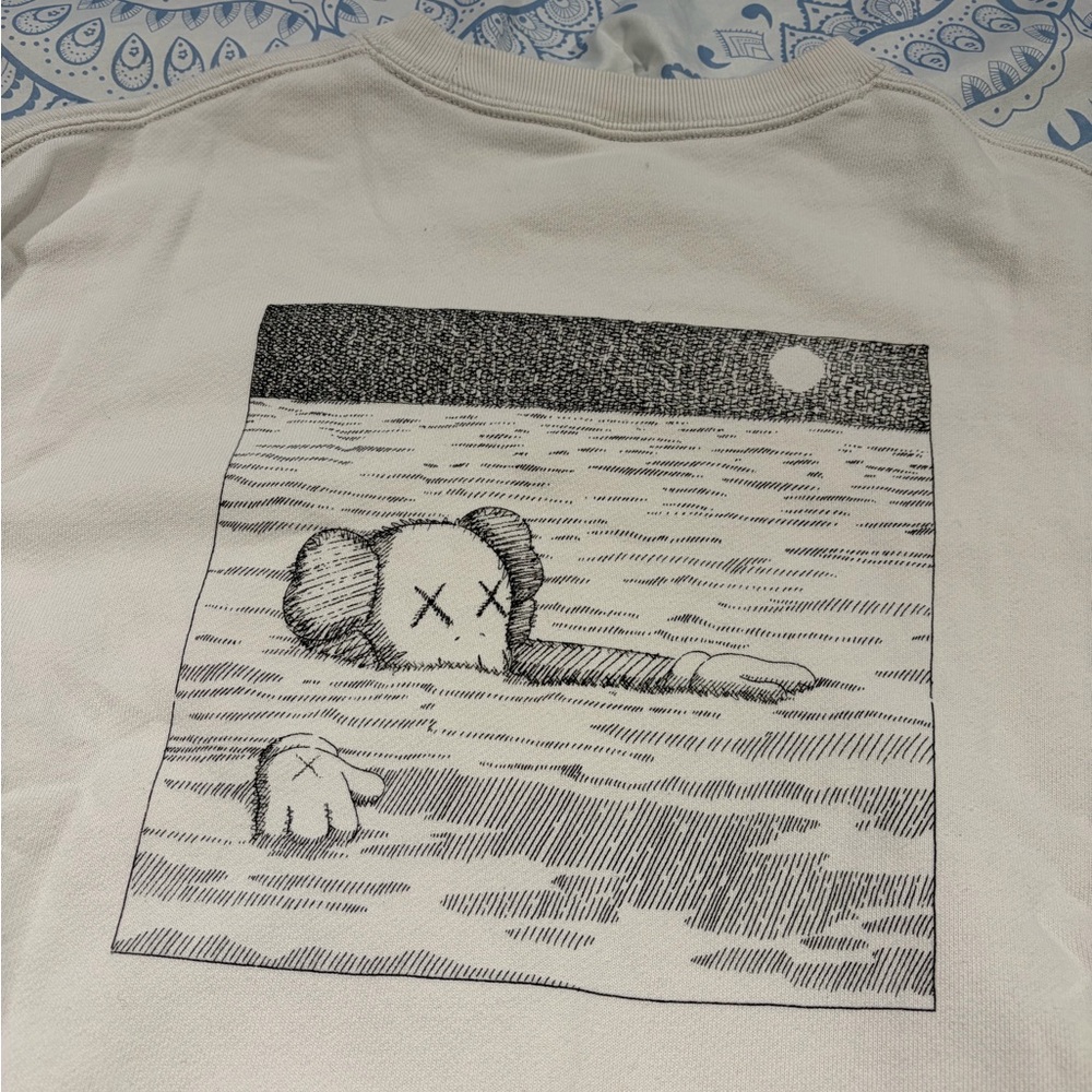 Kaws Sweater medium